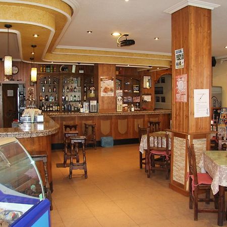Hostal Cazalegas Esterno foto